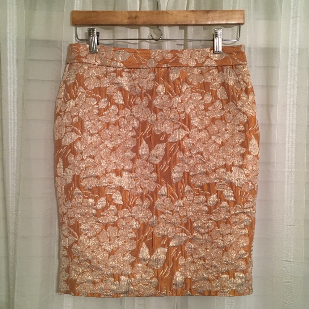 TALBOTS PENCIL SKIRT GOLD BROCADE LEAVES PENCIL SKIRT - Picture 4 of 7